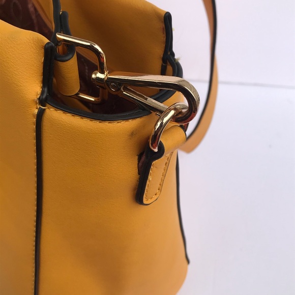 Handbag - Picture 7 of 7